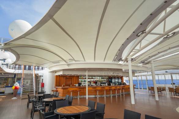 MSC Cruises MSC Lirica La Canzone del Mare Bar 3 ©MSC Rights - Ivan Sarfatti.jpg